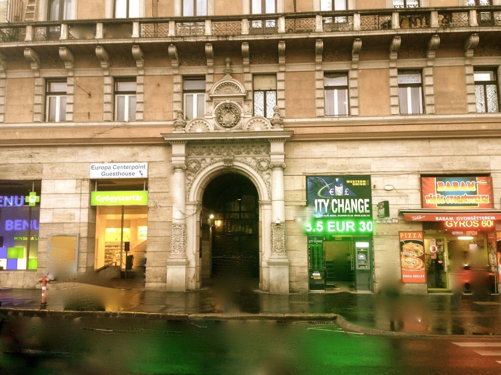 Europa Centerpoint Guesthouse Budapest Extérieur photo